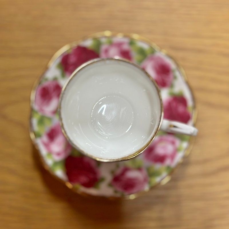 オールドイングリッシュローズ ロイヤルアルバート カップ＆ソーサー 1