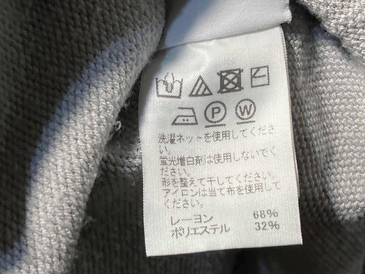 MIYAKE タートルネックノースリーブニット