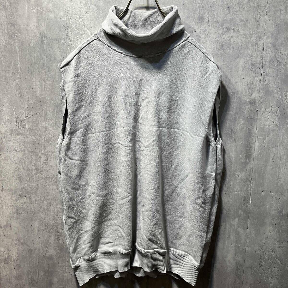 22ss HOMME PLISSE ISSEY MIYAKE タートルネックノースリーブニット