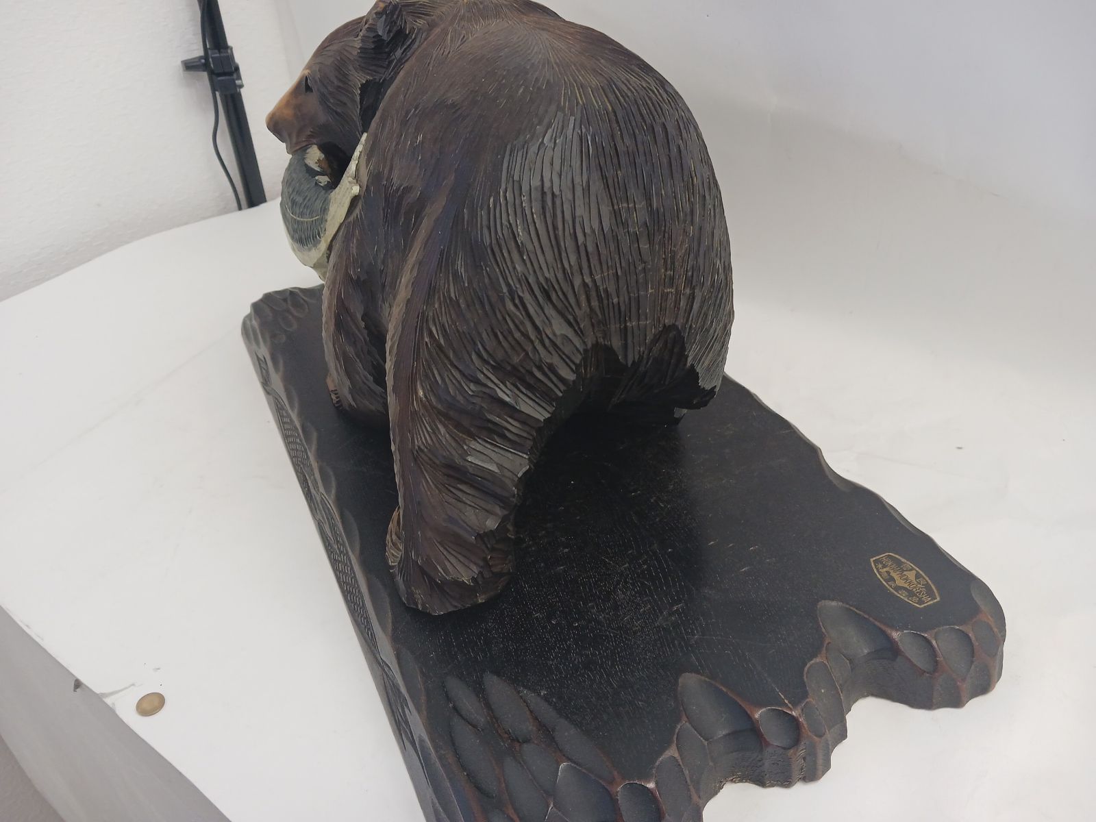 アンティーク品】北海道 木彫りの熊 置物 台座付き 昭和レトロ 民芸品