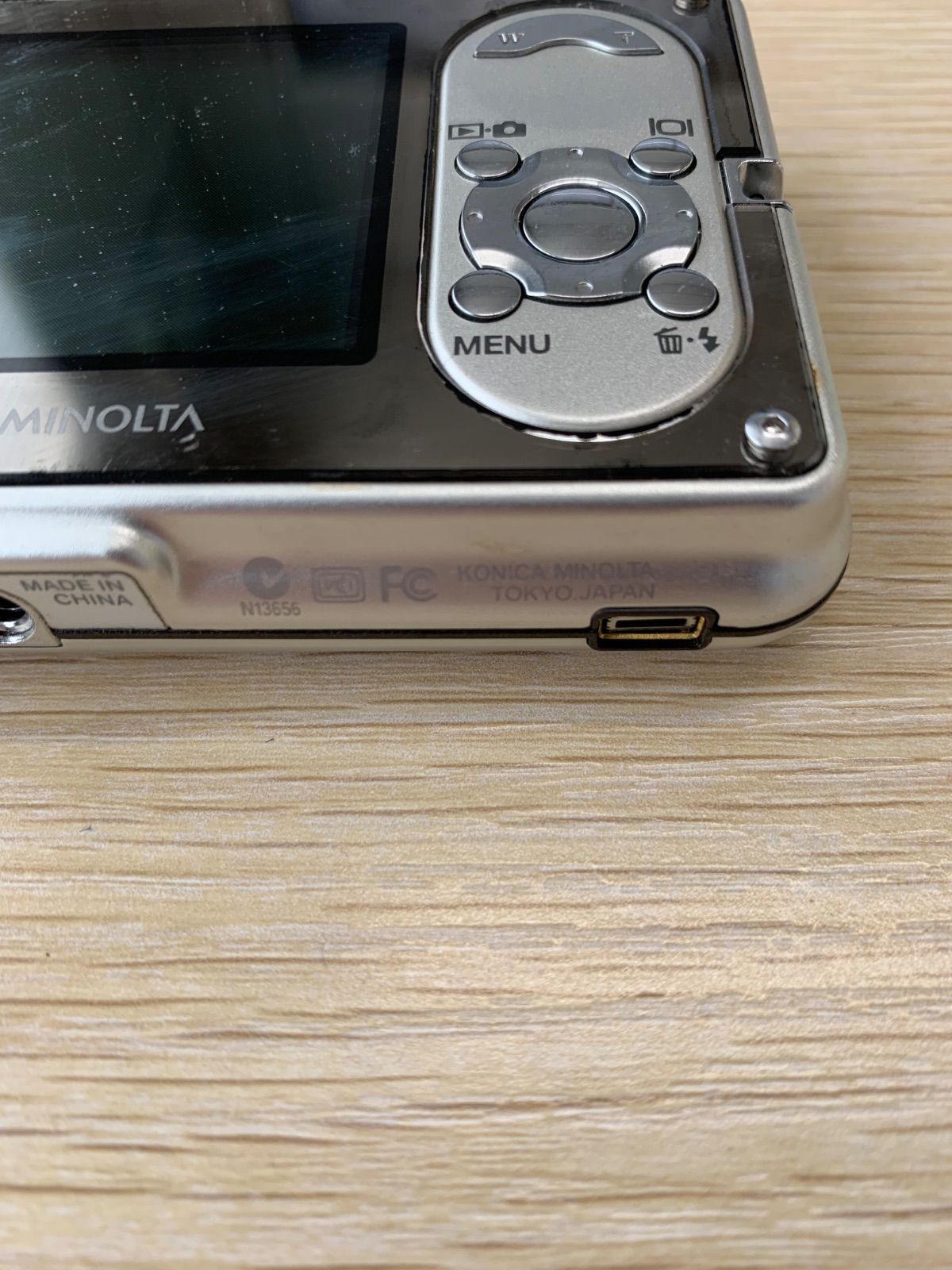 早い者勝ち KONICA MINOLTA DiMAGE X1 シルバー デジカメ A746 - メルカリ
