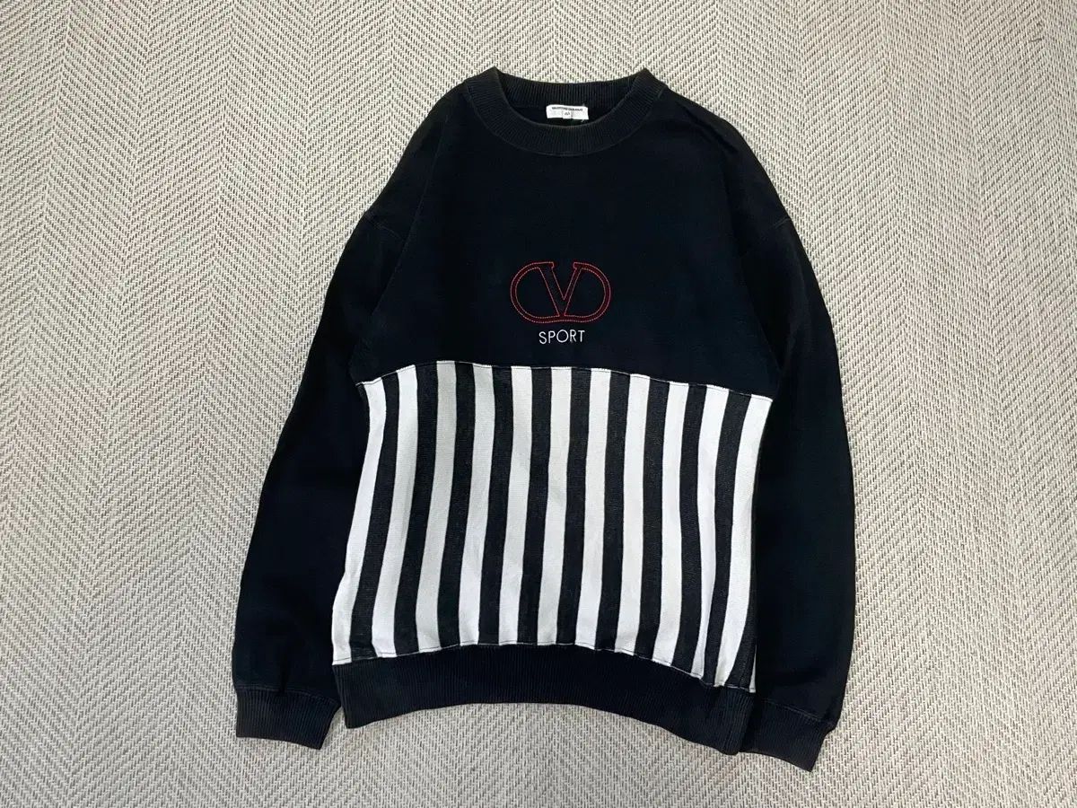ヴァレンティノ ガラヴァーニ スポーツパネル スウェットシャツ J 03440