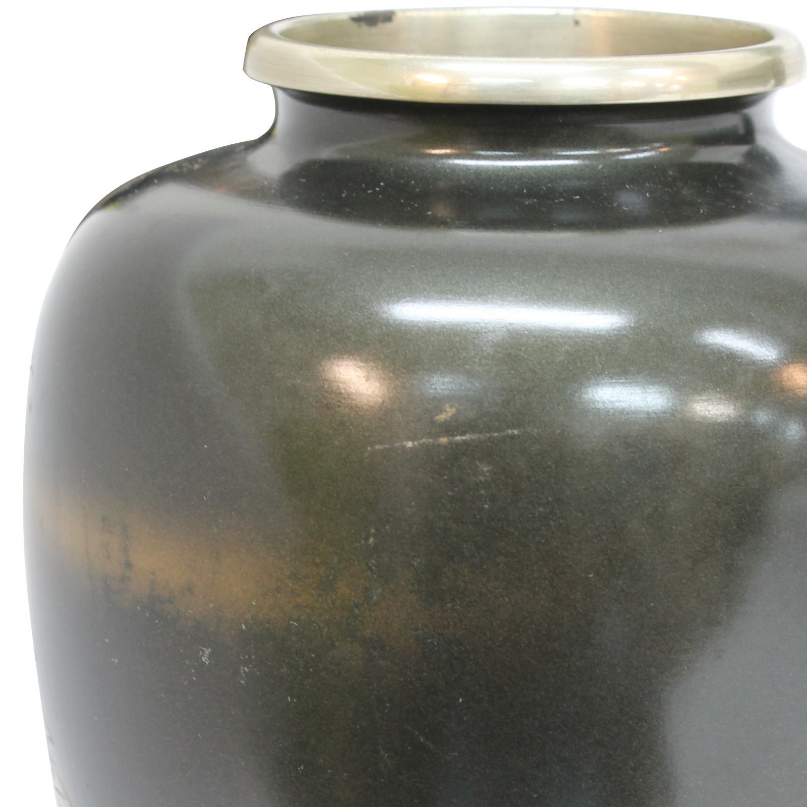 金属製　花瓶 白薩摩七寸胴丸花瓶 梅牡丹[シロサツマナナスンドウマルカビン