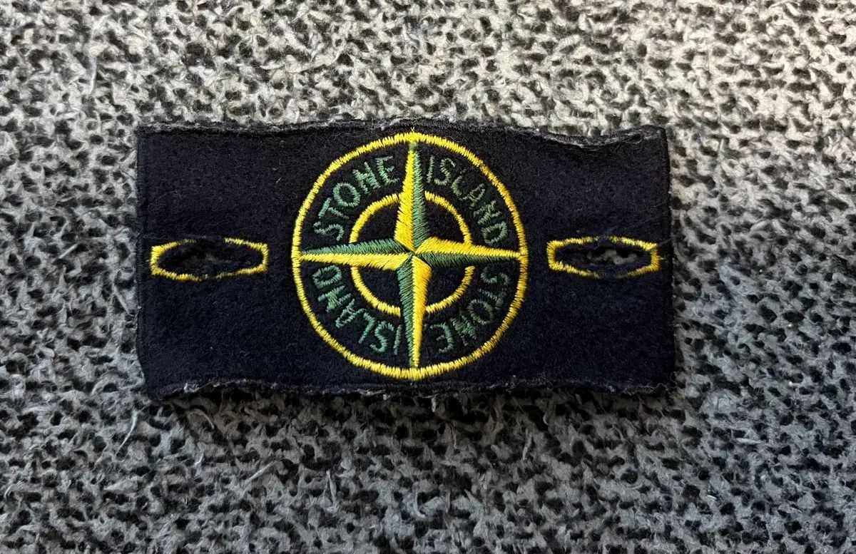 ストーンアイランド スウェット ネイビー M