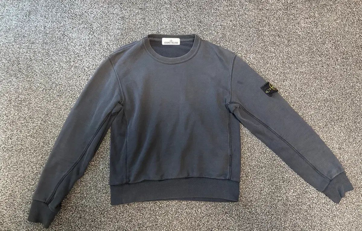 ストーンアイランド スウェット ネイビー M