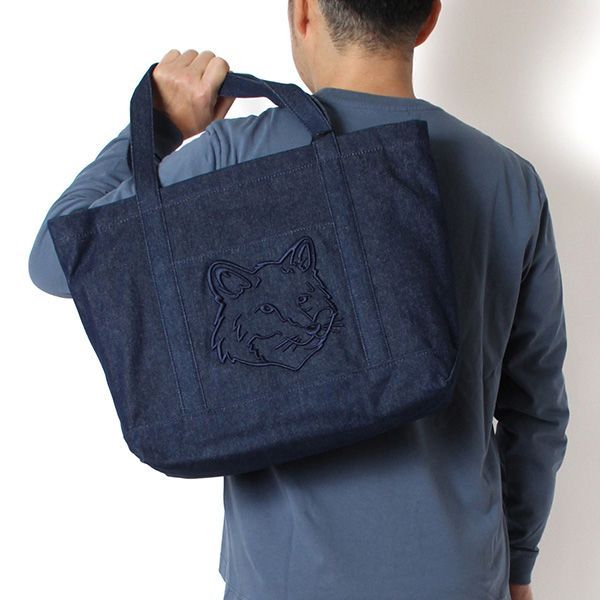 25 AWモデル メゾン キツネ MAISON KITSUNE メンズ フォックス ヘッド ラージトート P 470 INDIGO 2025-26 AW m-bag