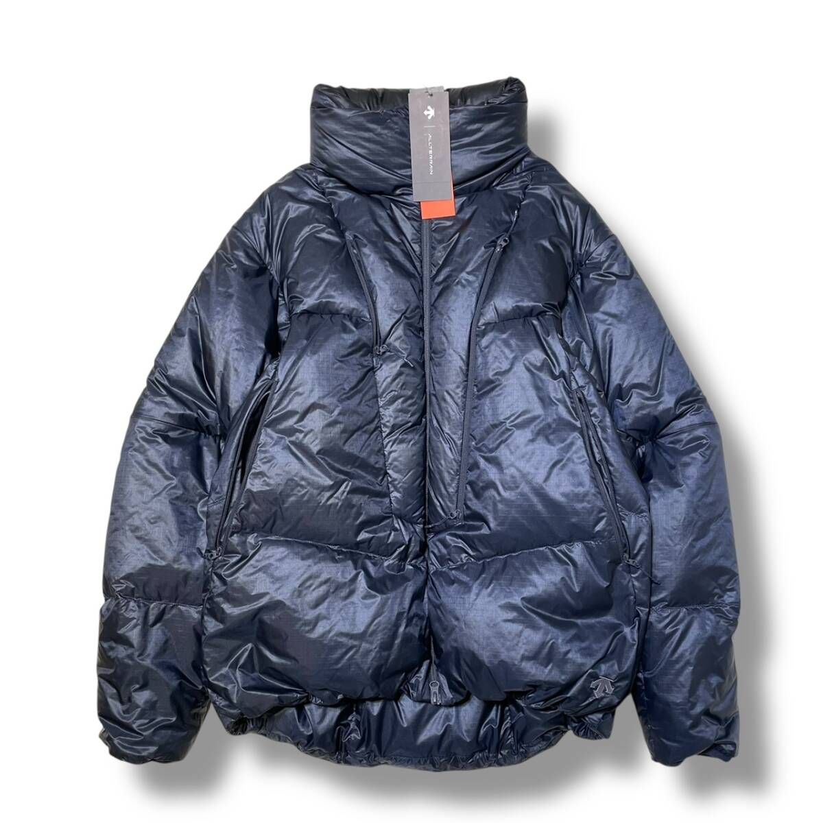 DESCENTE ALLTERAIN 81 STABRIDGE WORLD TOUR DOWN ダウンジャケット