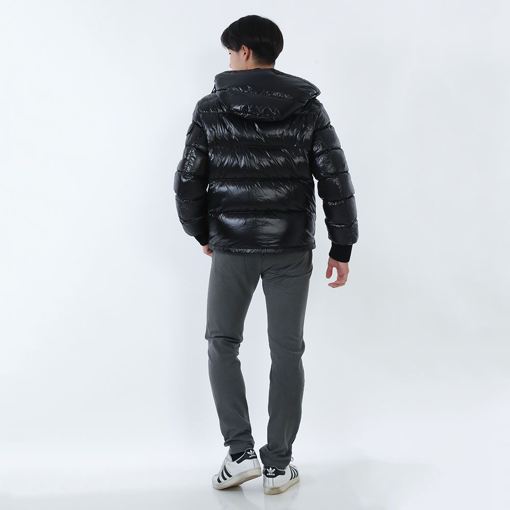 新品 MONCLER モンクレール J20911A 000065963V 999 MALJASSET