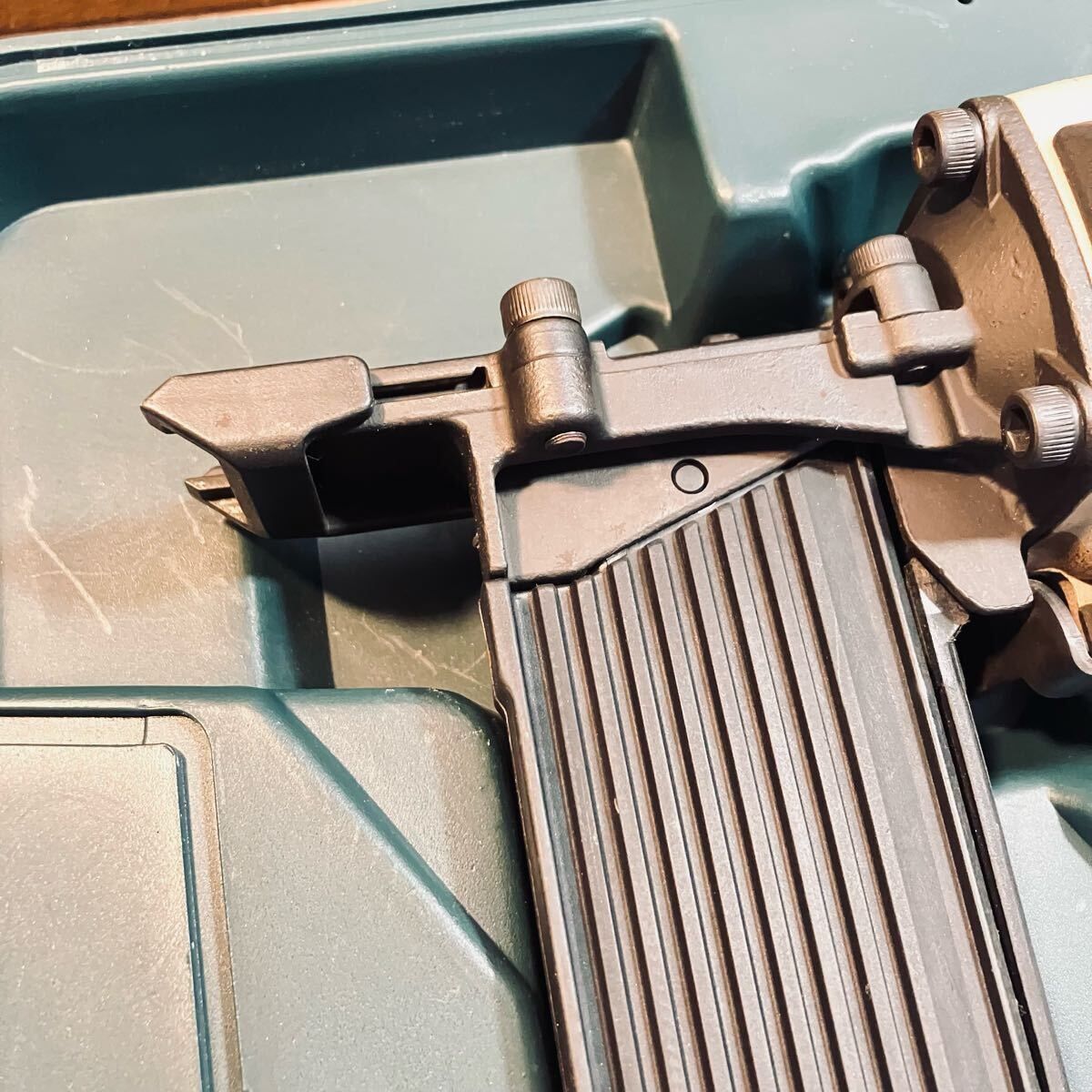  ハイコーキ HIKOKI 8 mm 常圧フロアタッカー N 5008 釘打機 エアーツール