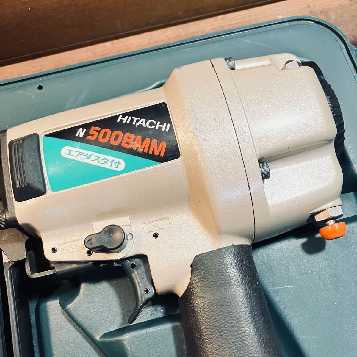 ハイコーキ HIKOKI 8 mm 常圧フロアタッカー N 5008