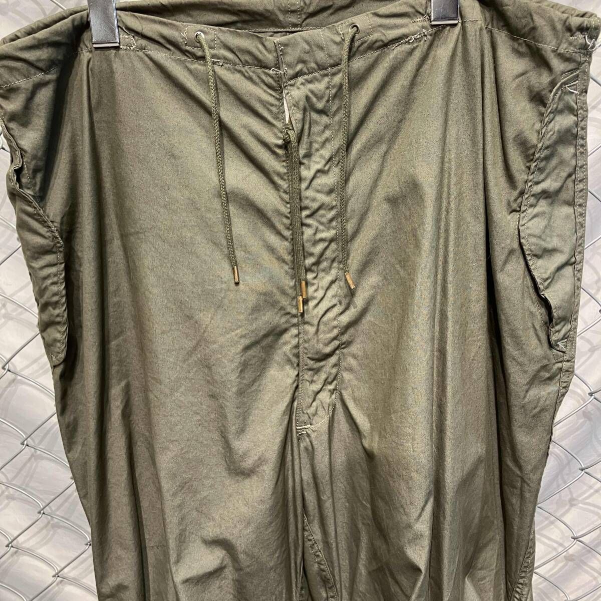 ミリタリー カーゴパンツ 北極用トラウザー ナイロン混8415-00-935