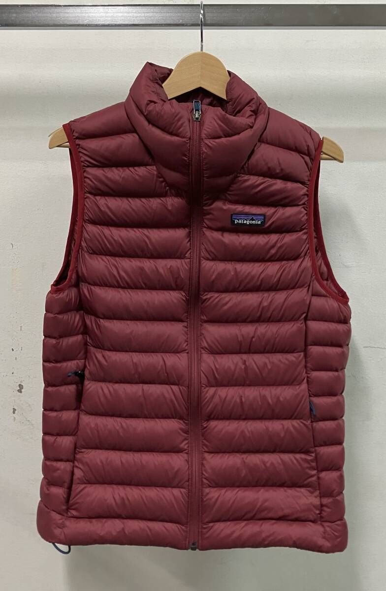 Patagonia パタゴニア ダウンベスト DOWN SWEATER VEST 84623 アウトドア サイズS レッド ベトナム製 ナイロン ダウン90 フェザー10