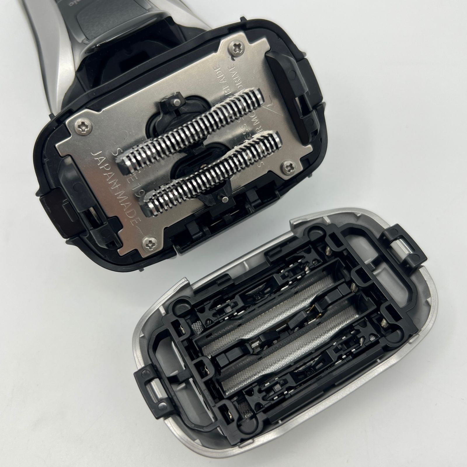 シルバー メンズシェーバー