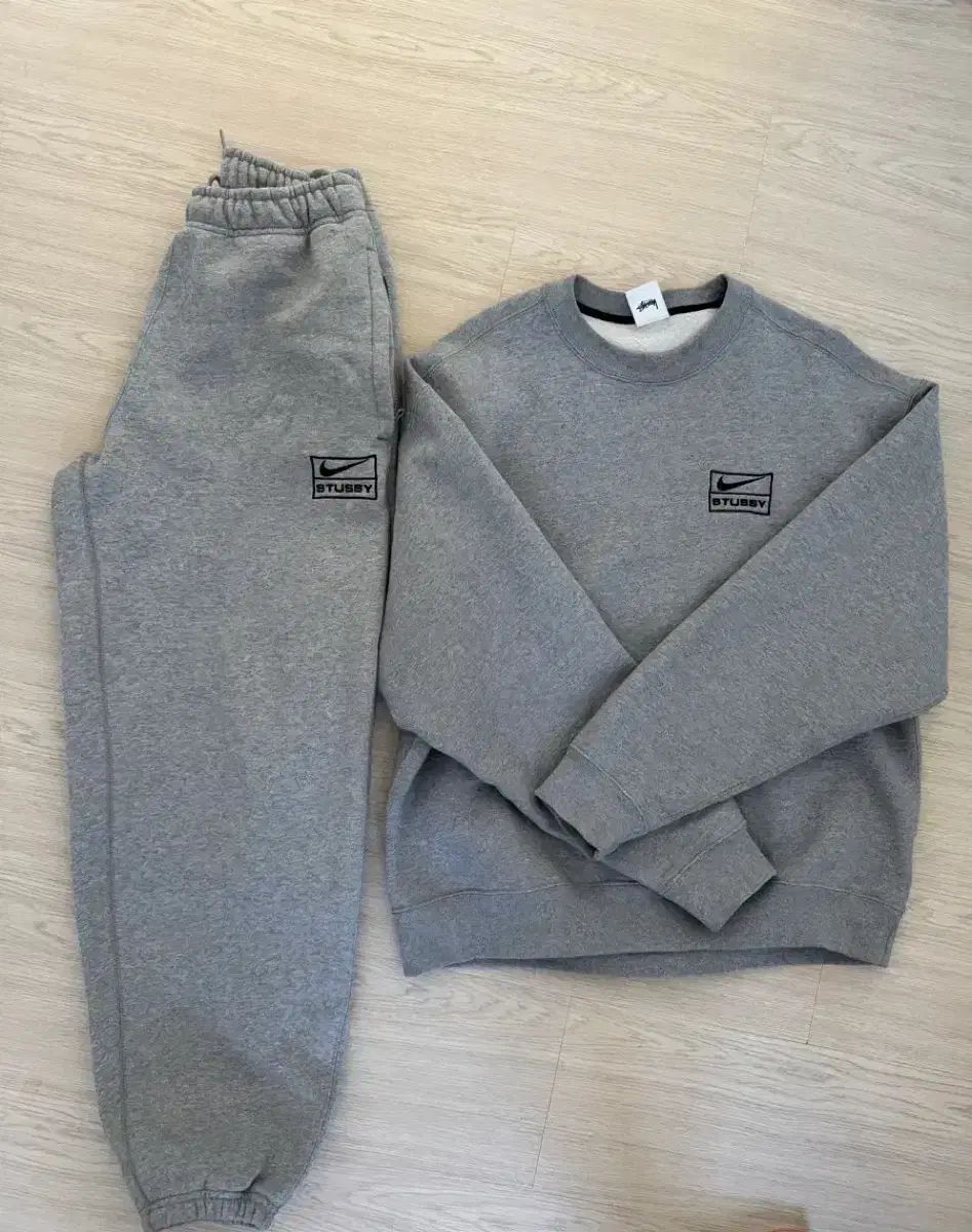 ナイキ ステューシー NGR ダークグレー