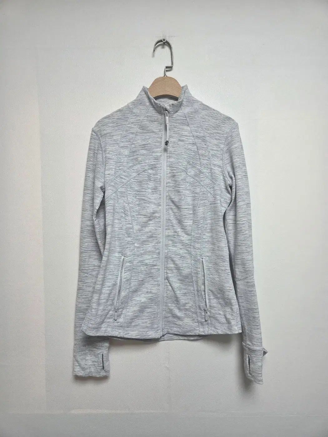 ルルレモン ディファイン ジップアップ ジャケット 白＆グレー M