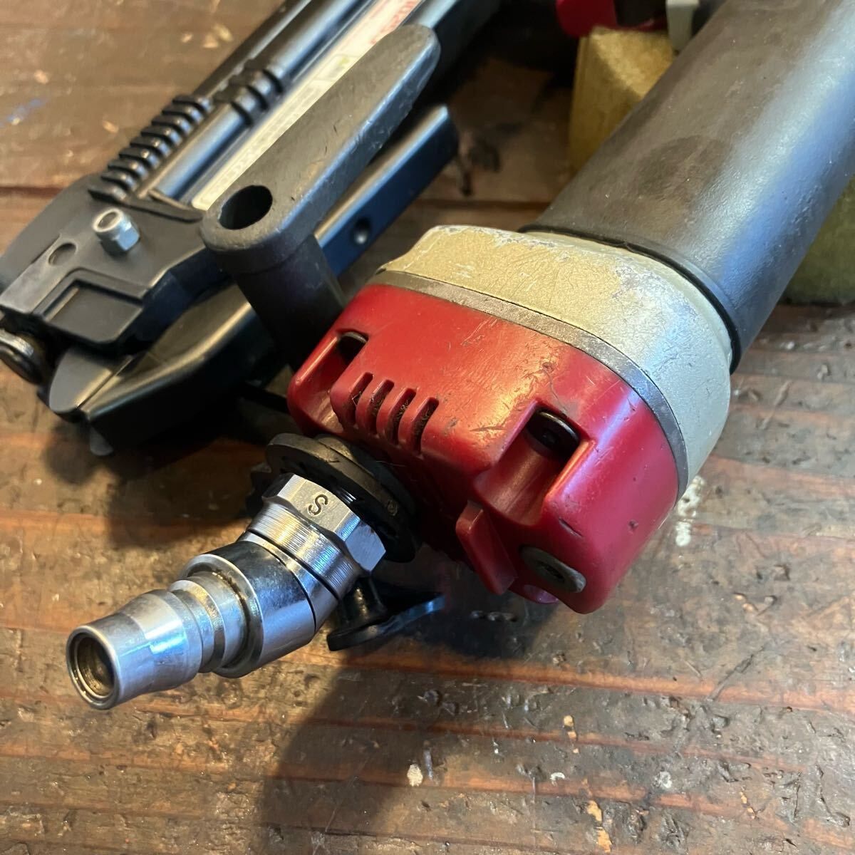  7日保証 整備済 消耗部品多数交換済 MAX マックス 常圧 10 mm エアタッカー TA 225 1025 J 動作良好 釘打機 エアーツール