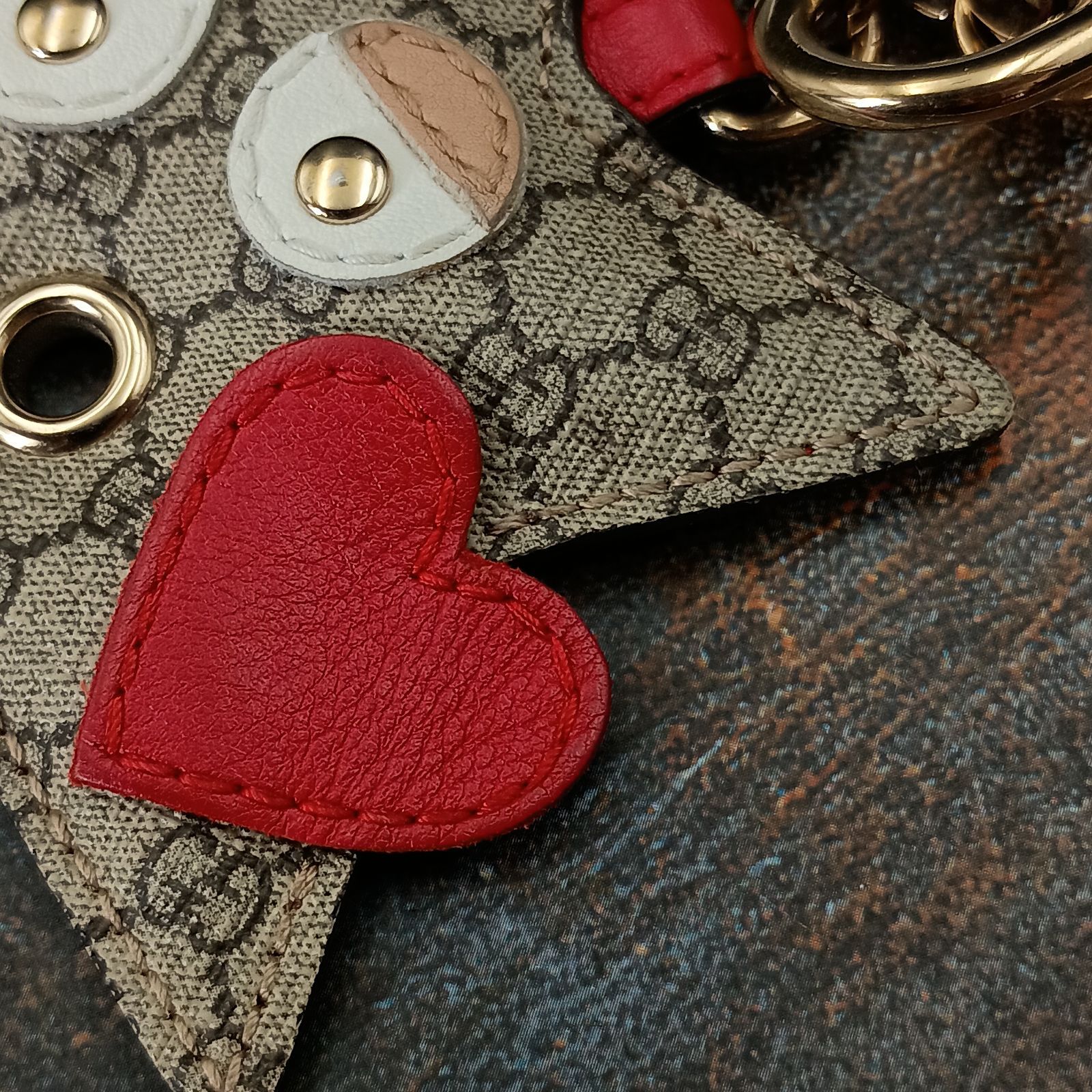 GUCCI グッチ GG柄 スターモチーフ キーホルダー チャーム ハート