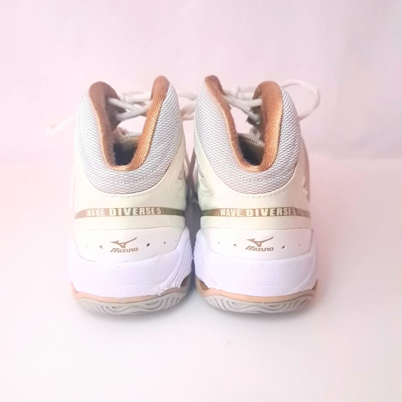 MIZUNO WAVE DIVERSE 5 フィットネス ハイカットスニーカー レース