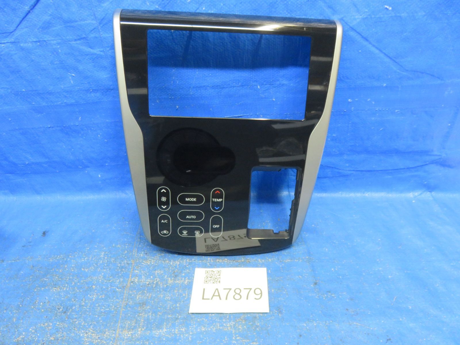LA7879* 動作OK 日産 B21W デイズ センターパネル/ナビパネル エアコン