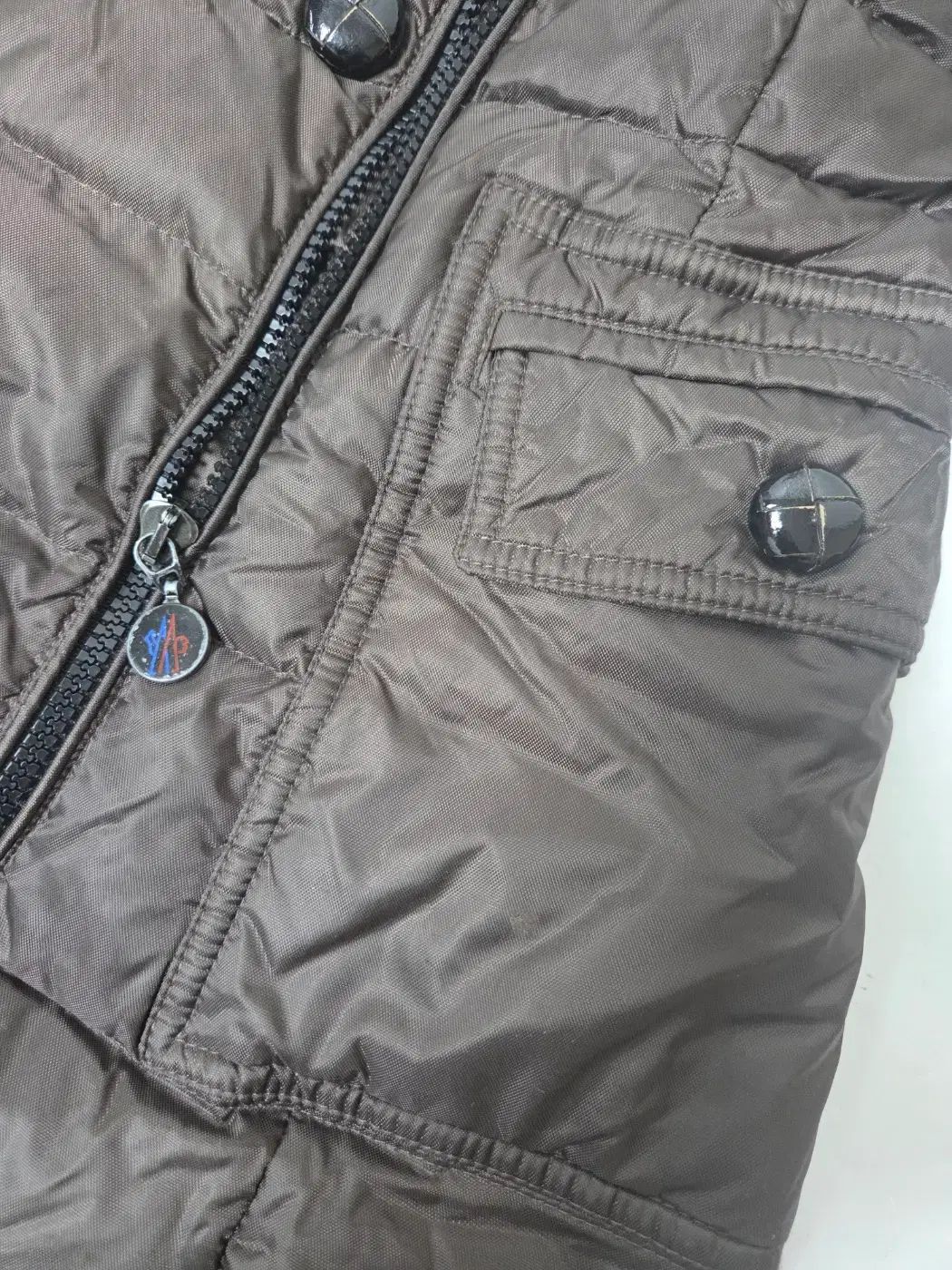 BIGボタン 軽量ダウン