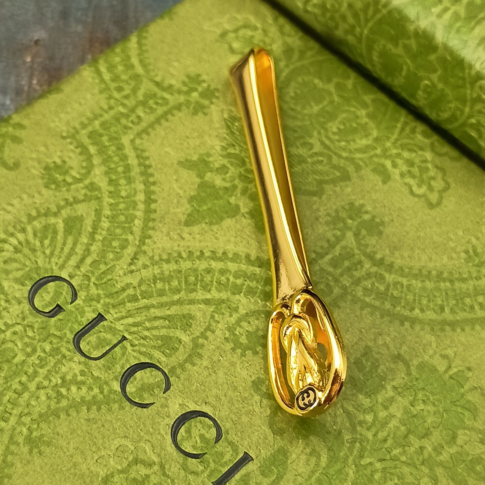 GUCCI グッチ GGロゴ ネクタイピン メンズ ゴールド オールドグッチ