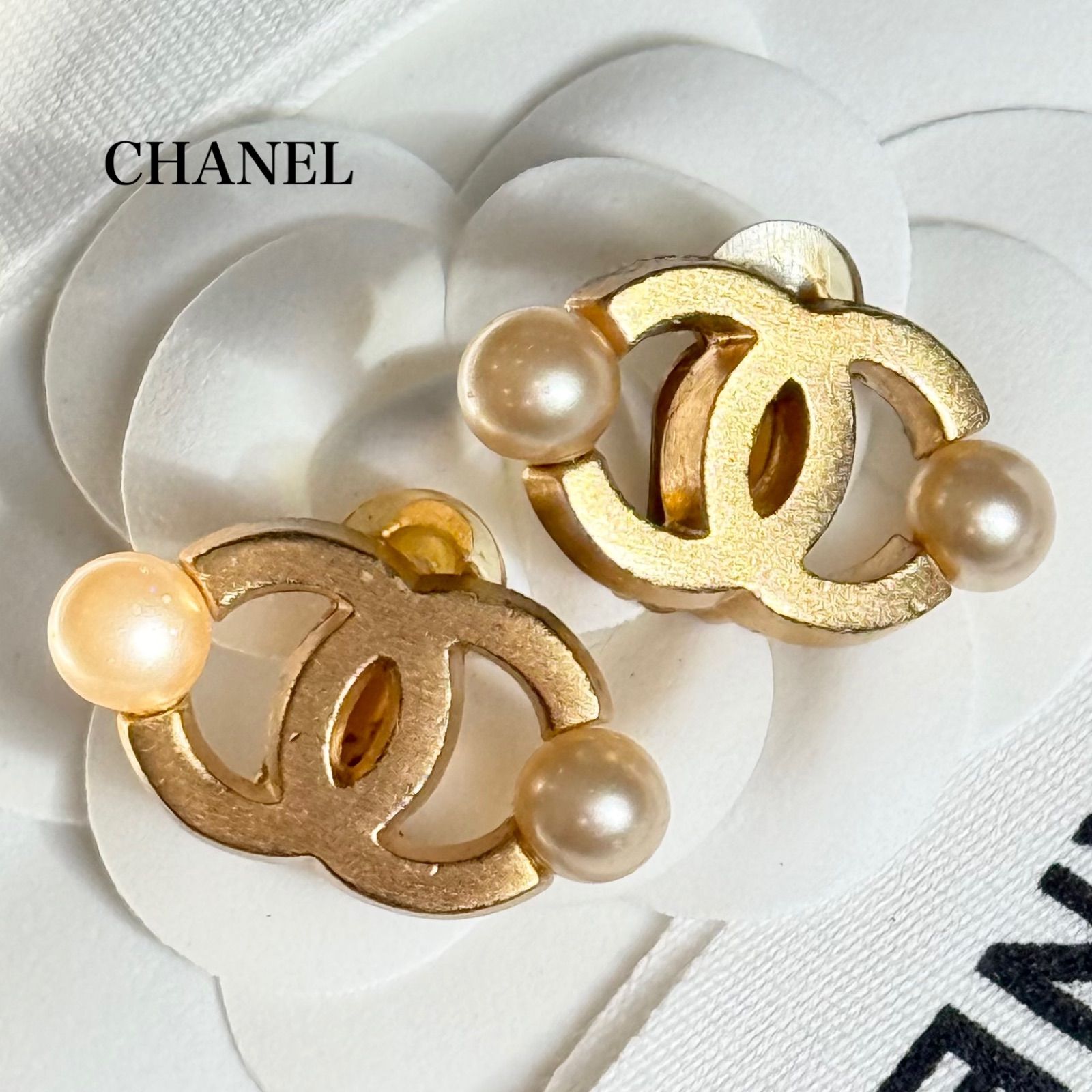 CHANEL シャネル ココマーク パールイヤリング ゴールド CCマーク