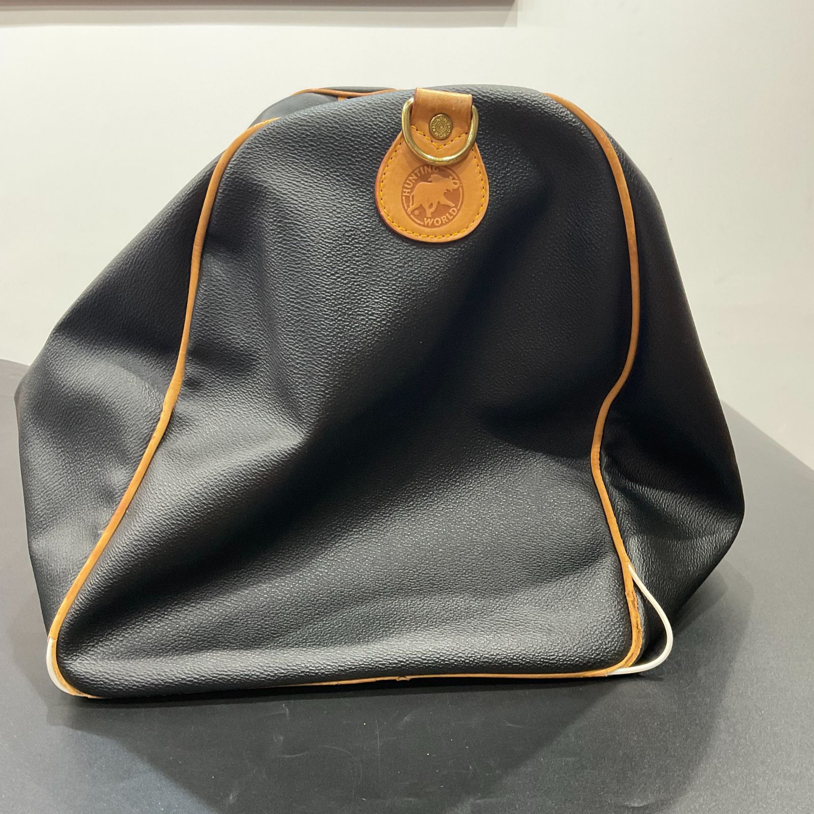 ハンティングワールド ボストンバッグ B25120265 - メルカリ