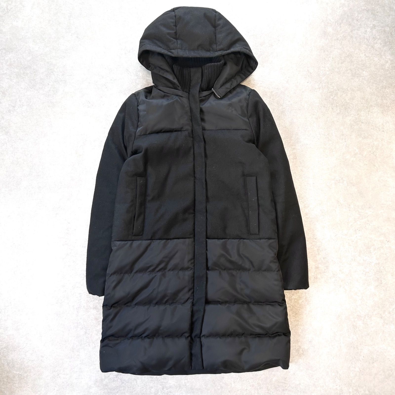 【高級】 theory セオリー ダウンコート ブラック Aライン ロング M Theory セオリー 異素材切り替え フーディ ダウンコート ロング