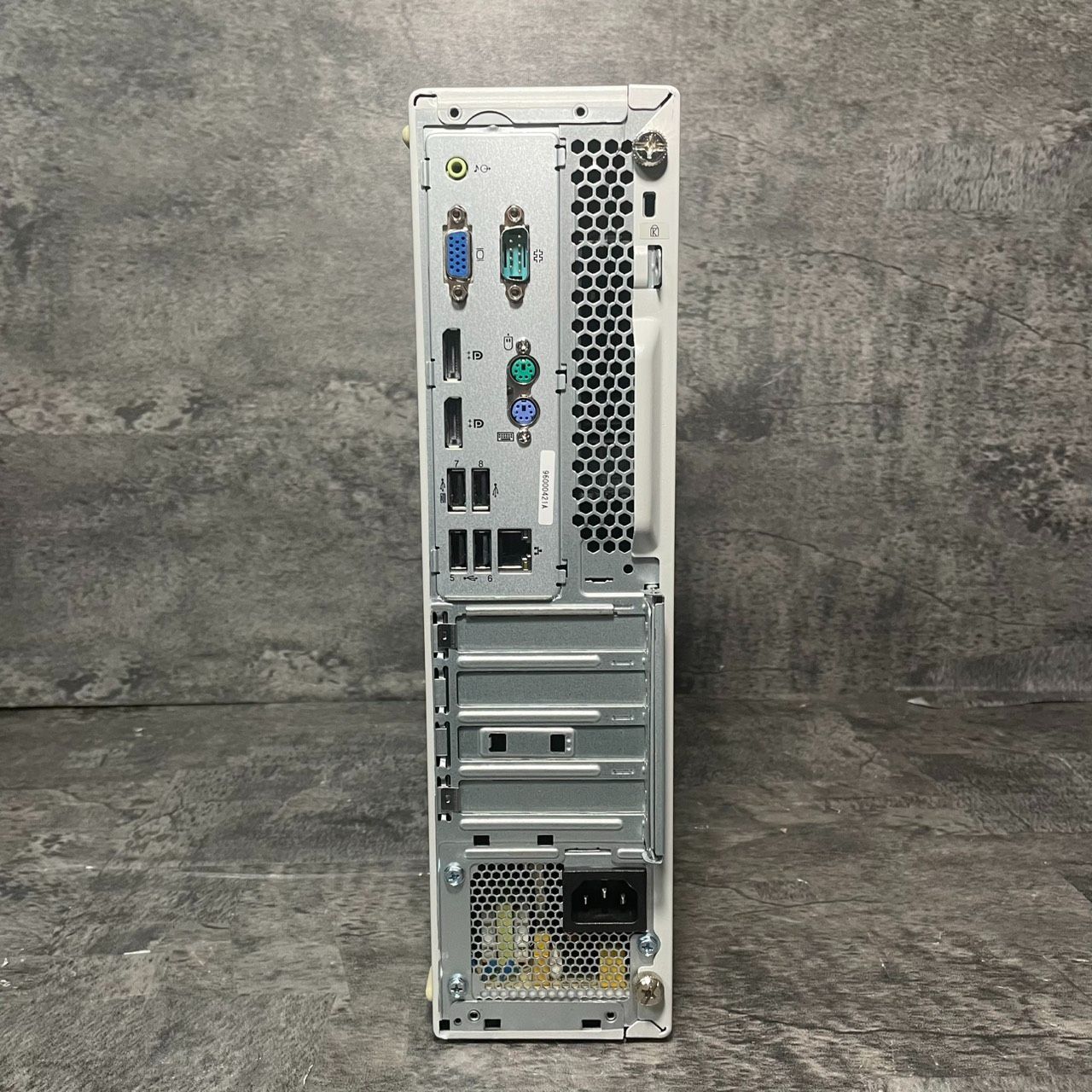 NDe 0401 NEC Core i 5 8400 2 80 GHz 8 G 256