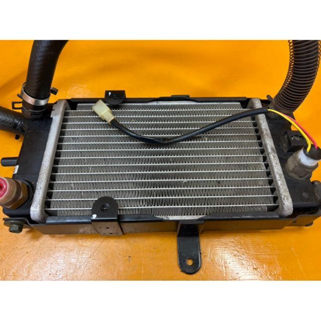 ZD 30811]@ヤマハ YAMAHA マジェスティ125 5CA-154 ラジエーター