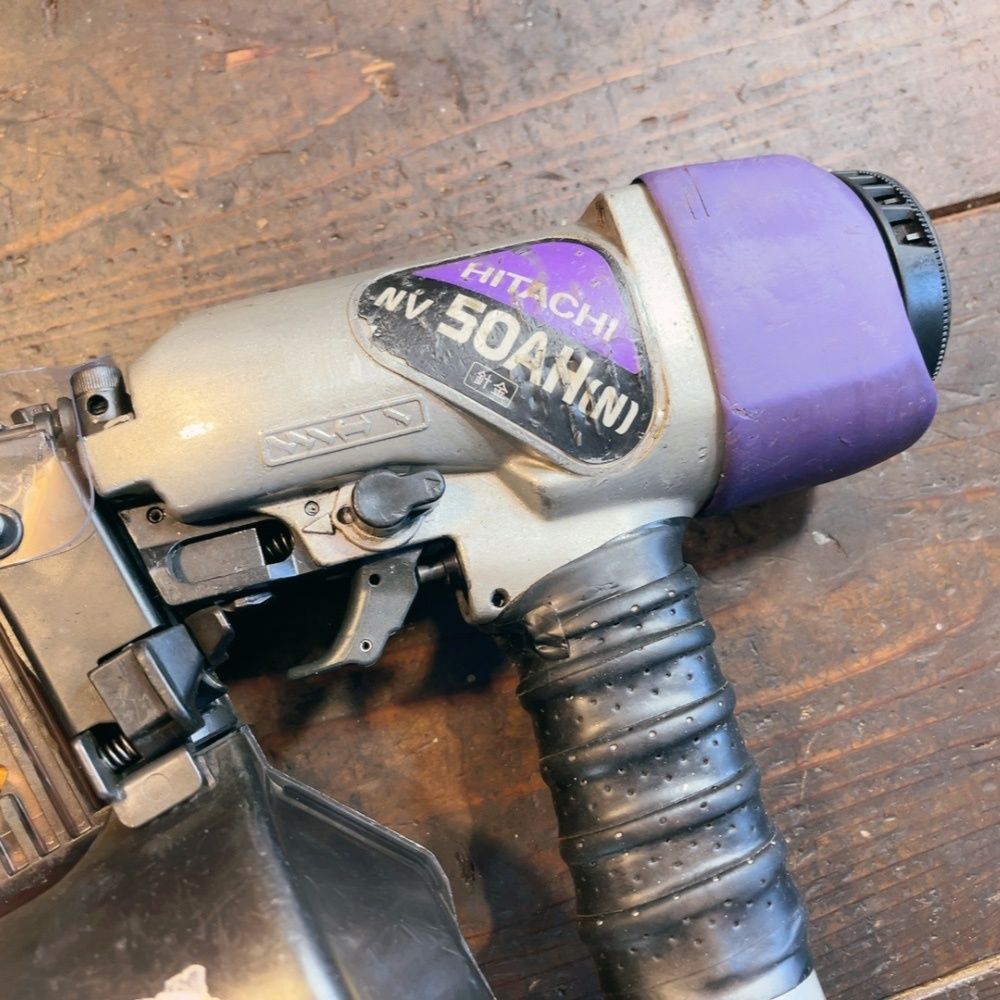 7日保証 整備済 消耗部品多数交換 日立 HIKOKI 常圧50 mm 釘打ち機 NV 50 AH N 内装 下地向け ケース付き 動作良好!
