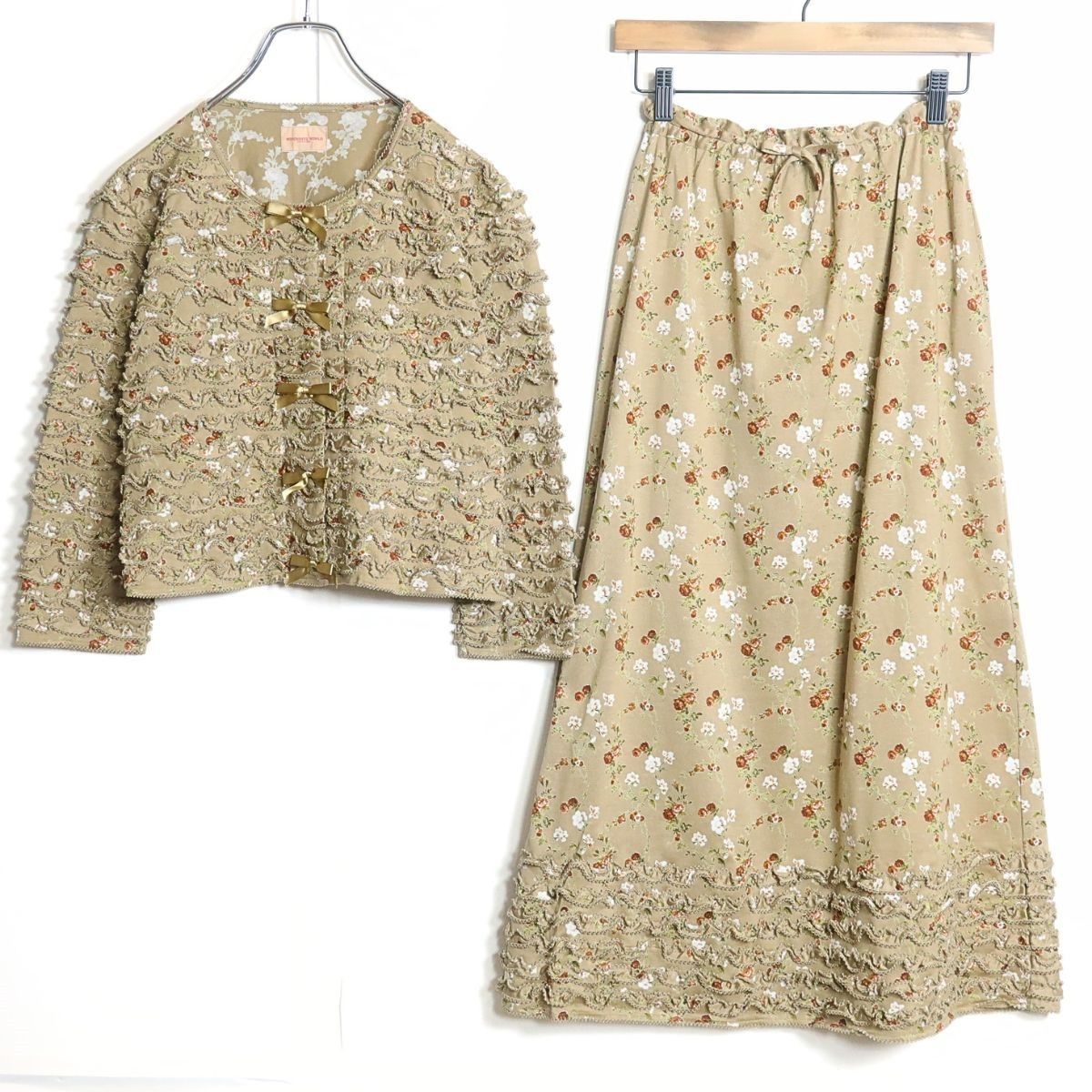 美品】ワンダフルワールド カネコイサオ☆花柄上下セット カーディガン