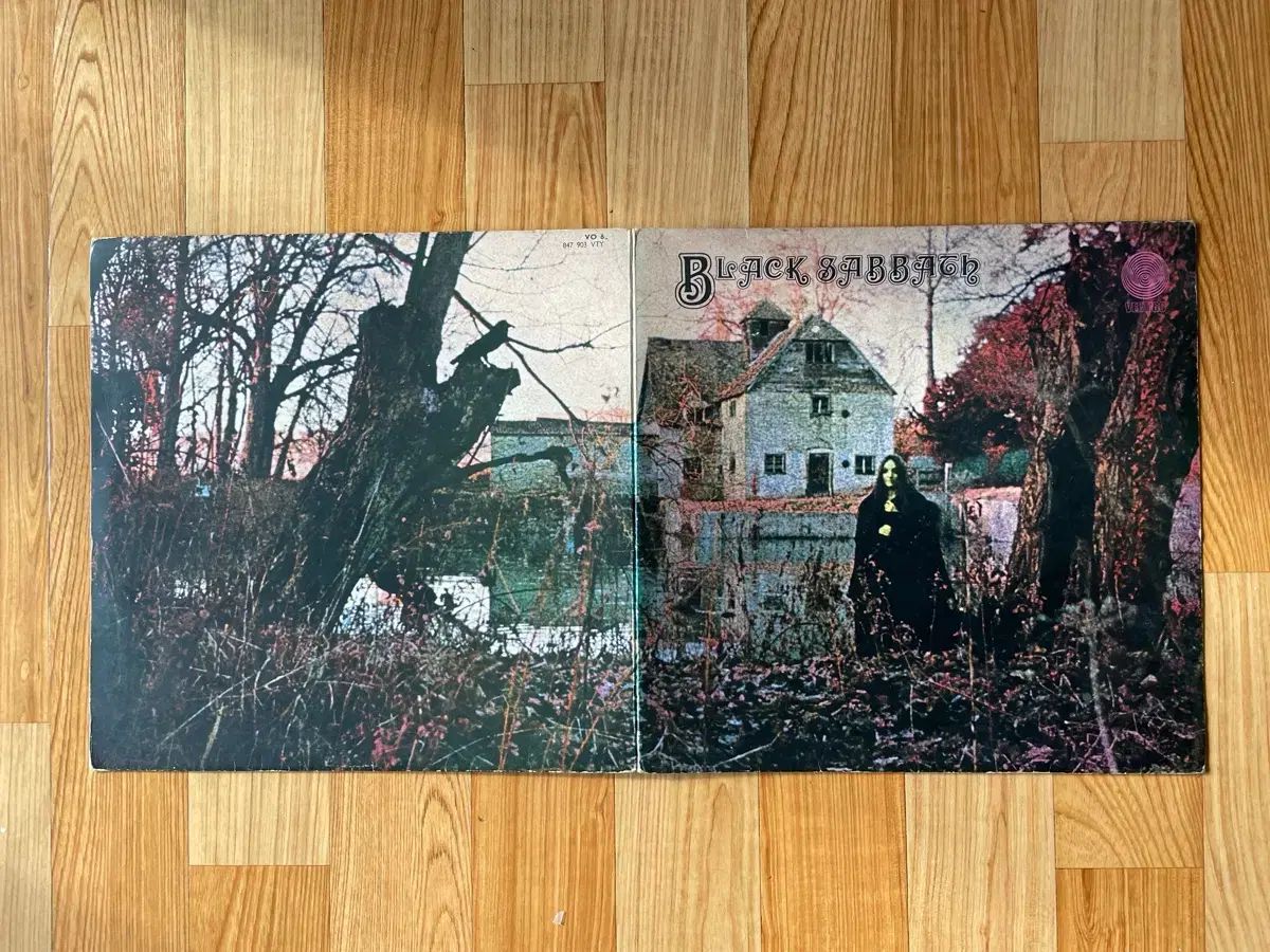 Black Sabbath ー same イギリス vertigo lp