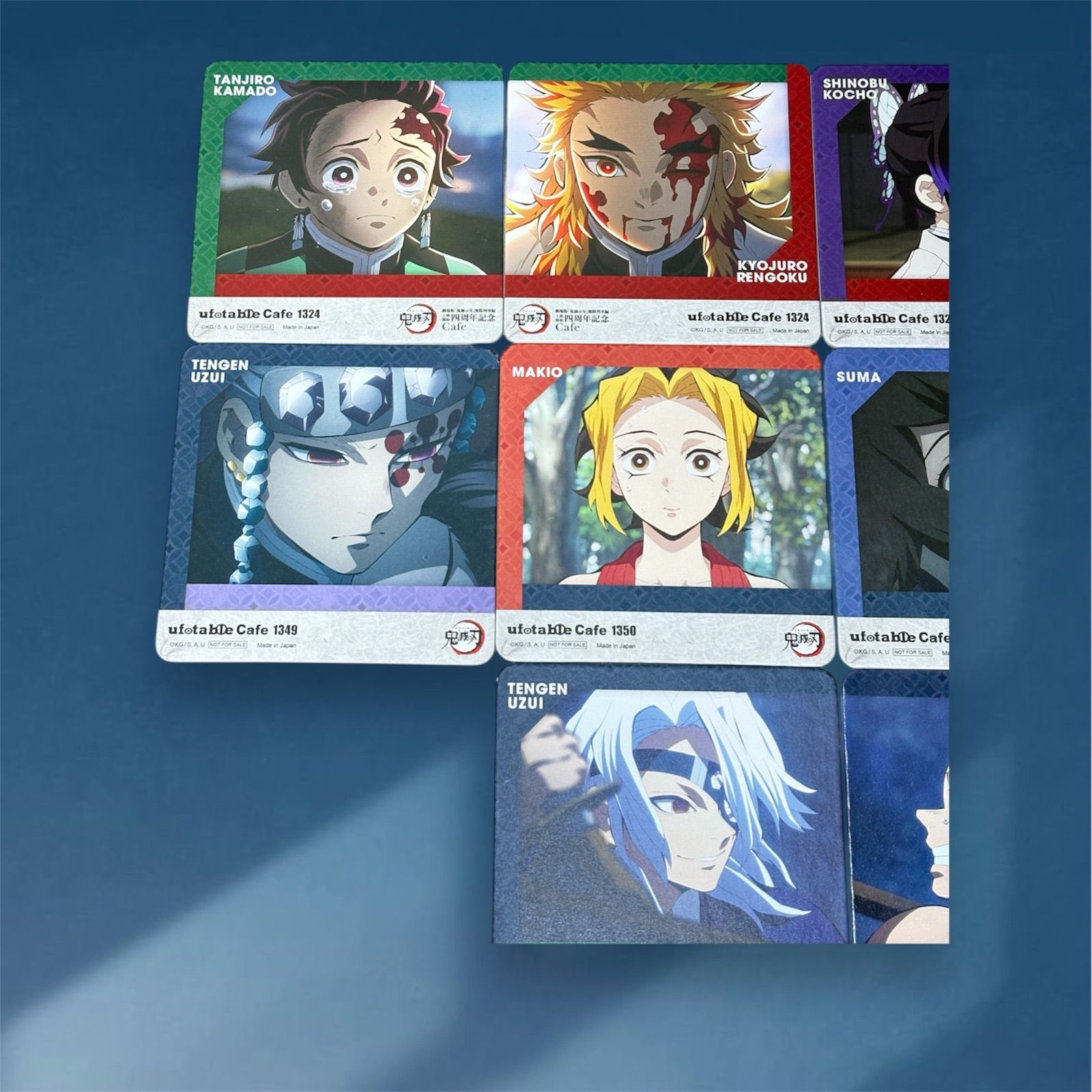 【はたな様】鬼滅の刃☆柱カフェ限定☆コースターセット26枚セット！ ①鬼滅の刃 ☆柱カフェ限定☆ コースターセット 【選べる10枚】 - メルカリ