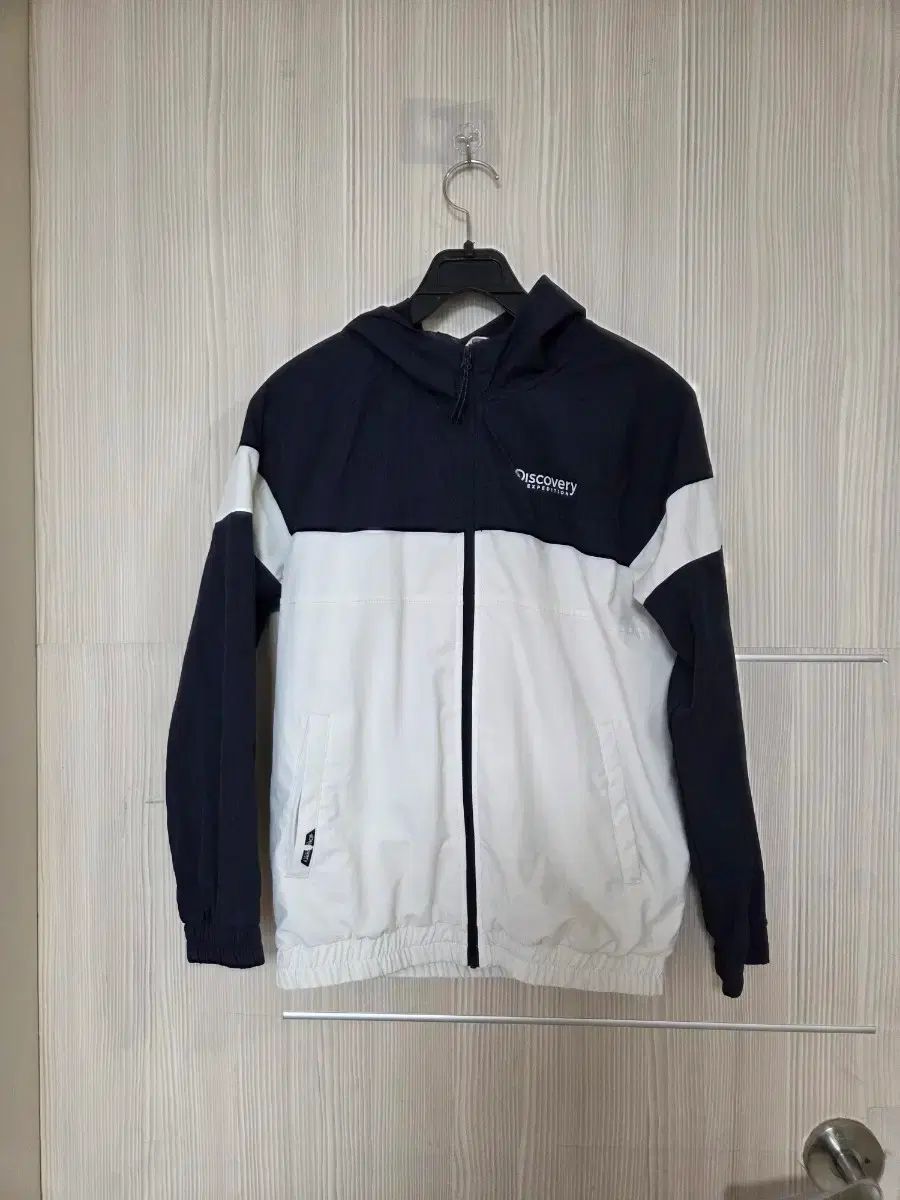 DISCOVERY リー キッズ ウィンドブレーカー ジャケット 140