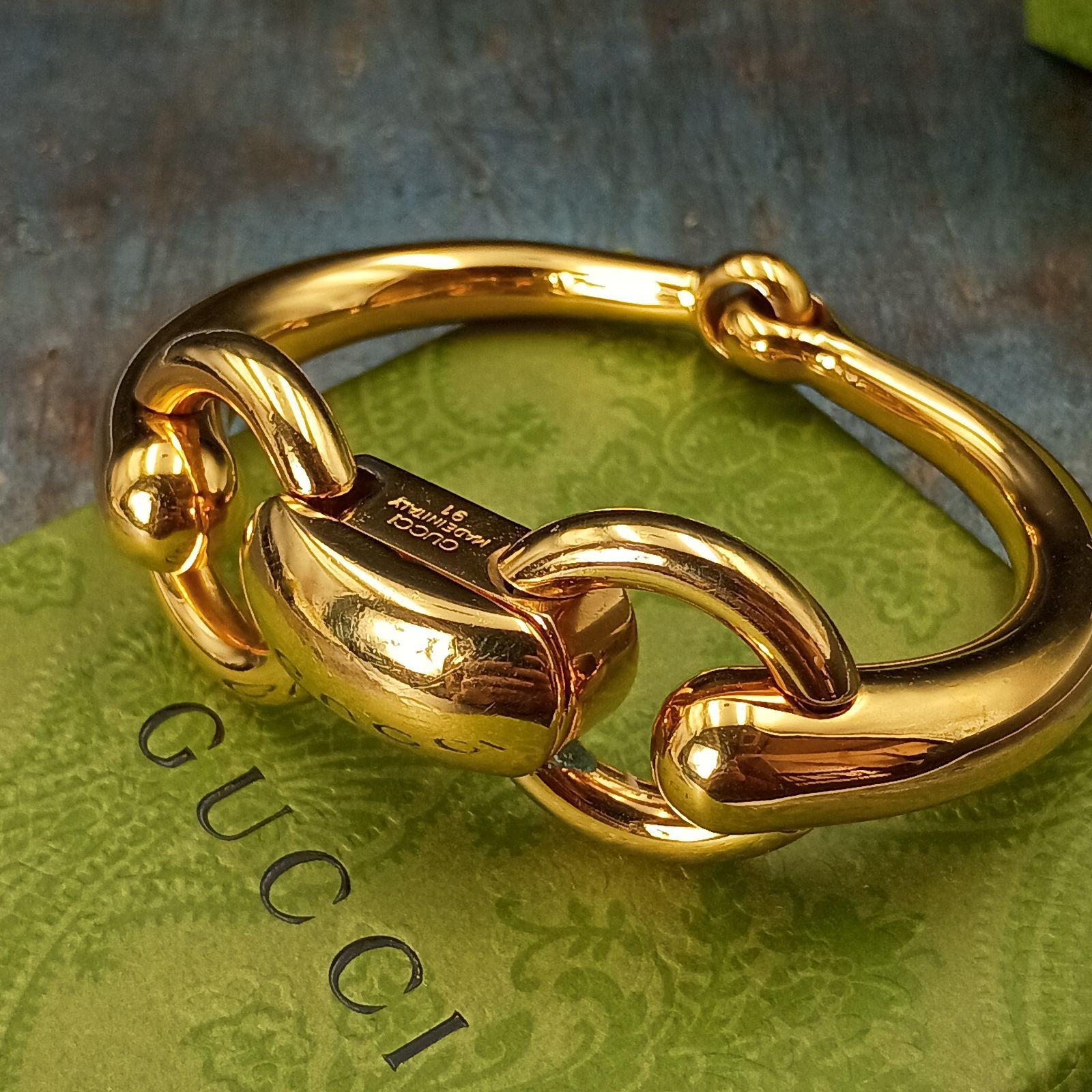 GUCCI バングル トムフォード期 ホースビット ゴールドカラー GUCCI グッチ ホースビット ブレスレット バングル レディース トム