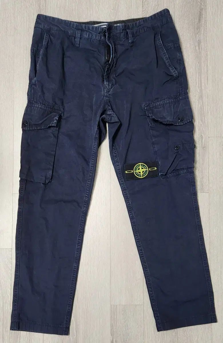 STONE ISLAND ストーンアイランド ダークネイビー カーゴ ズボン