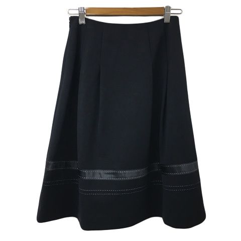 新品❤トゥービーシック　44 紺色 フレアスカート 膝丈 ロング トゥービーシック TO BE CHIC スカート フレア 膝丈 ステッチ タック