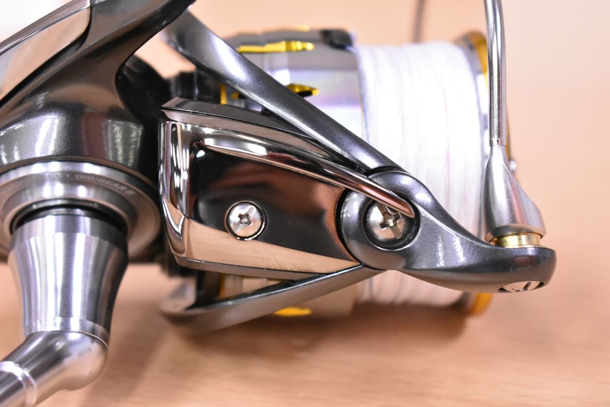 ダイワ 18 ブラスト LT 6000D-H スピニングリール DAIWA BLAST LT