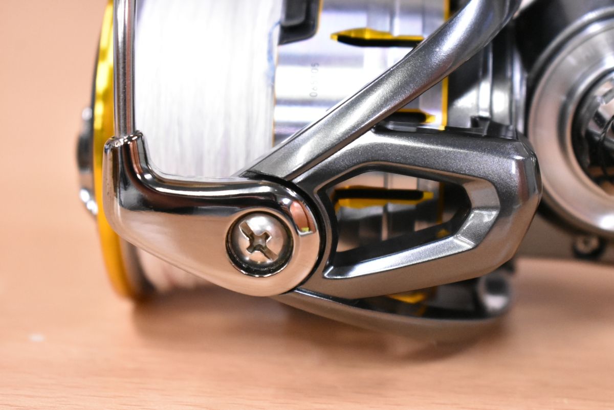 ダイワ 18 ブラスト LT 6000D-H スピニングリール DAIWA BLAST LT