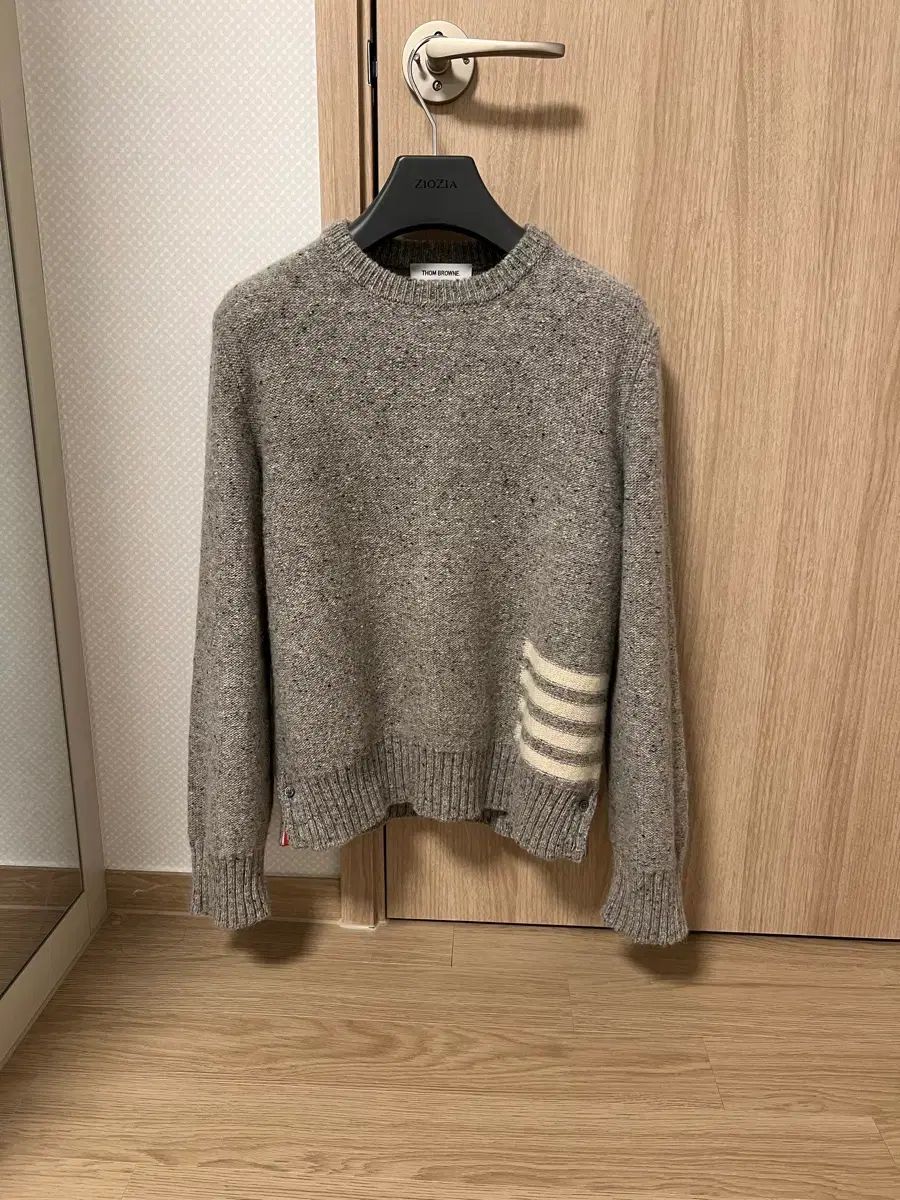 トム・ブラウンニット (3) - メルカリ