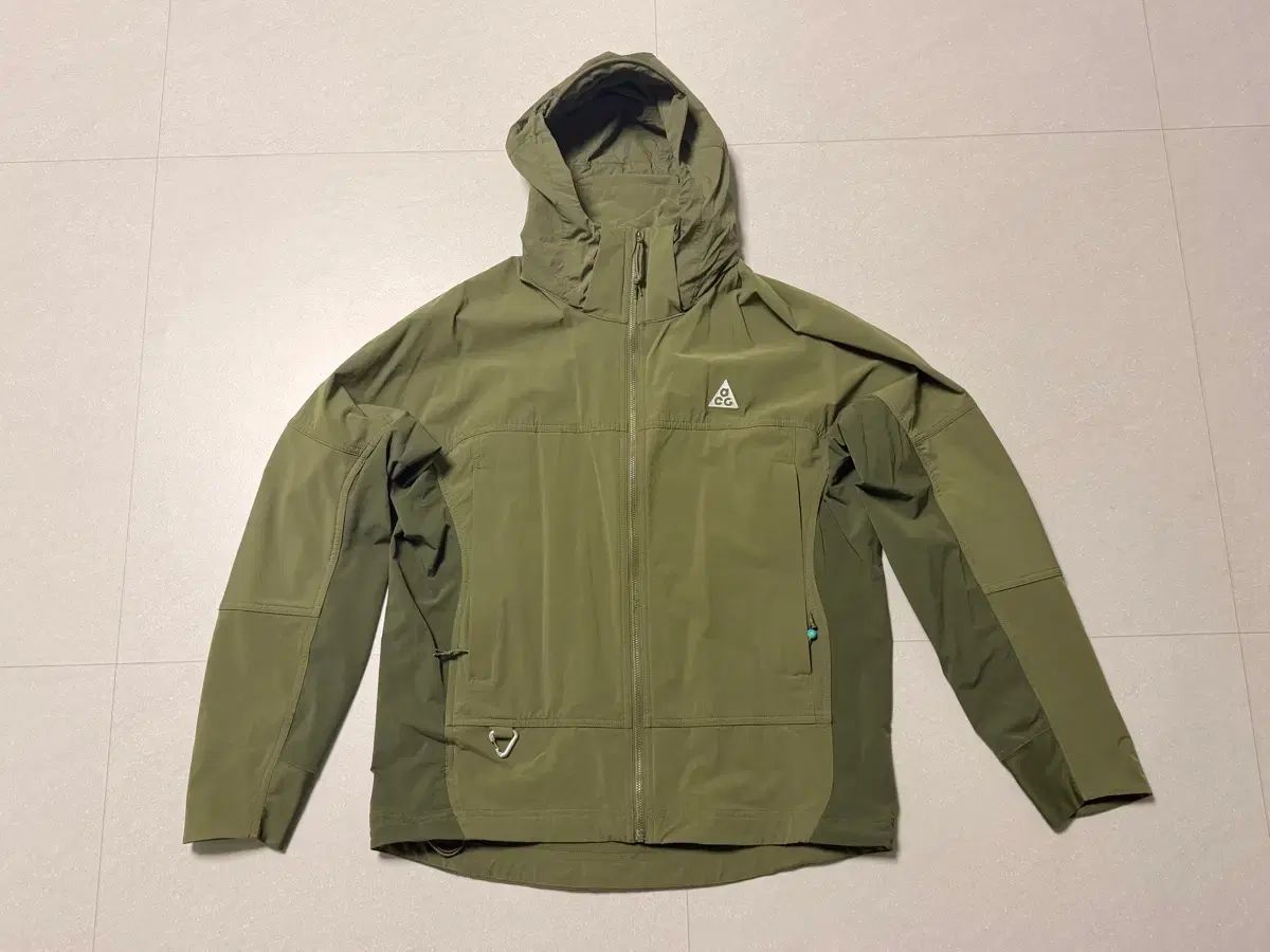 ナイキ ACG サンペーラー オリーブ L