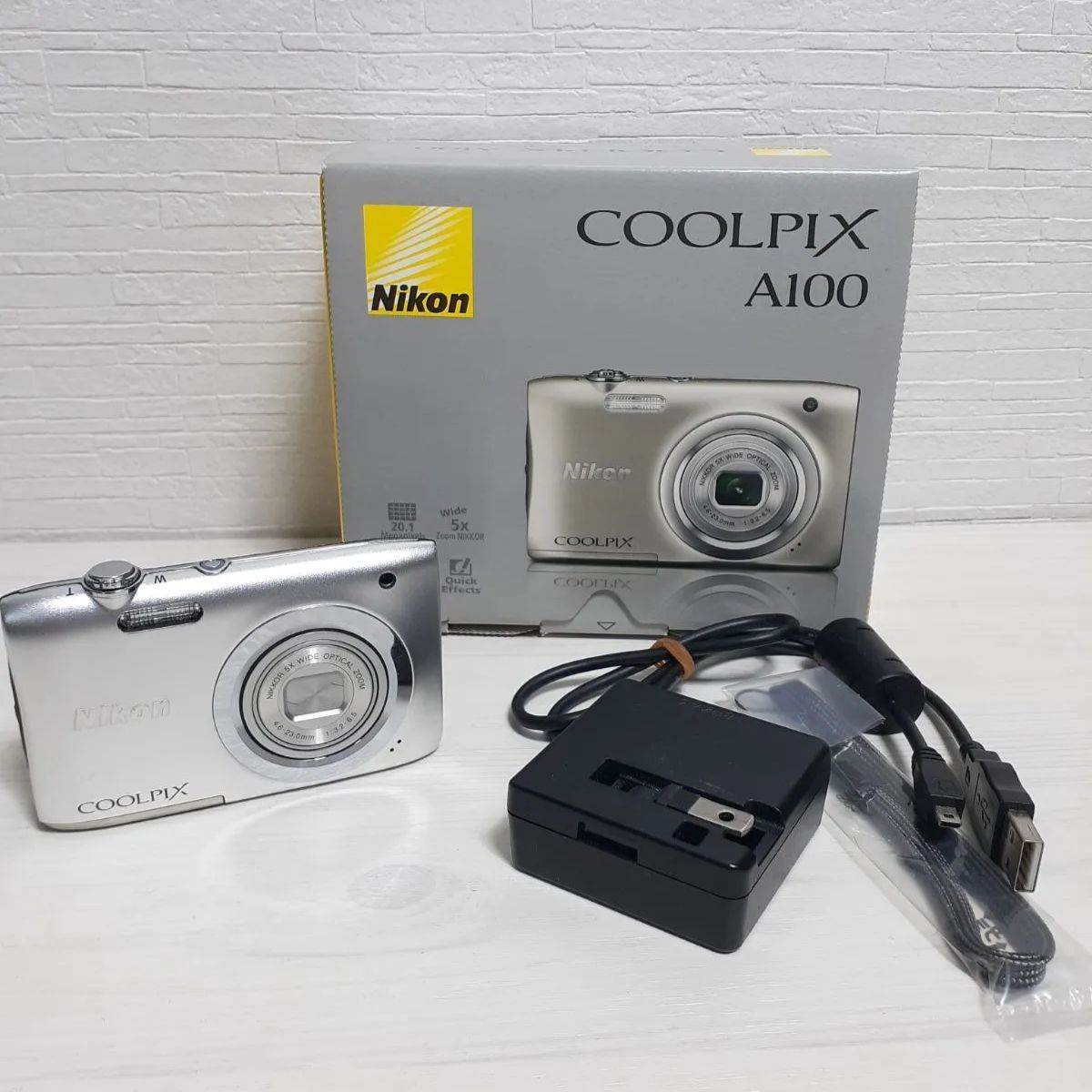 Nikon ニコン COOLPIX クールピクス A100 コンパクトデジタルカメラ