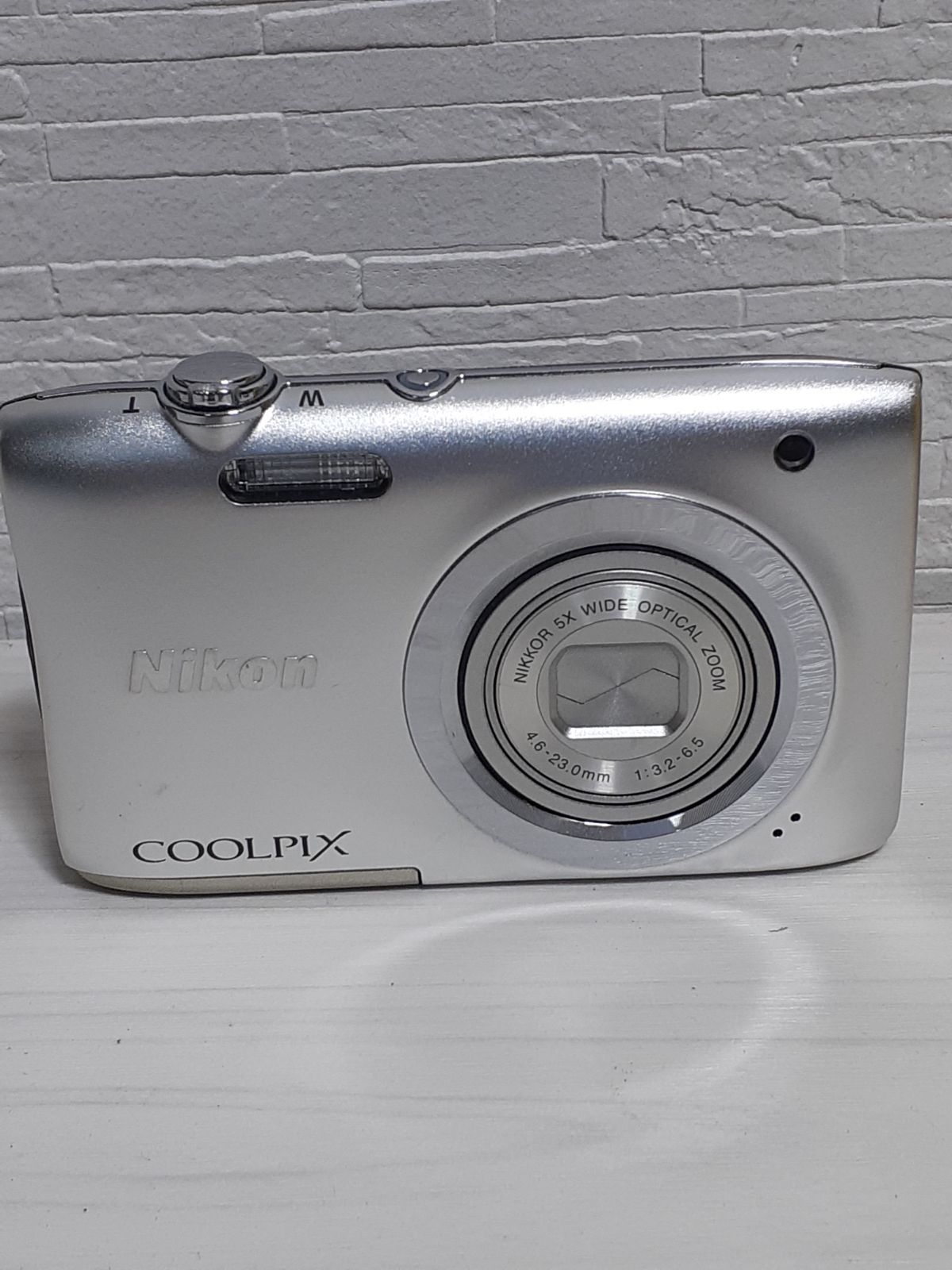 Nikon ニコン COOLPIX クールピクス A100 コンパクトデジタルカメラ