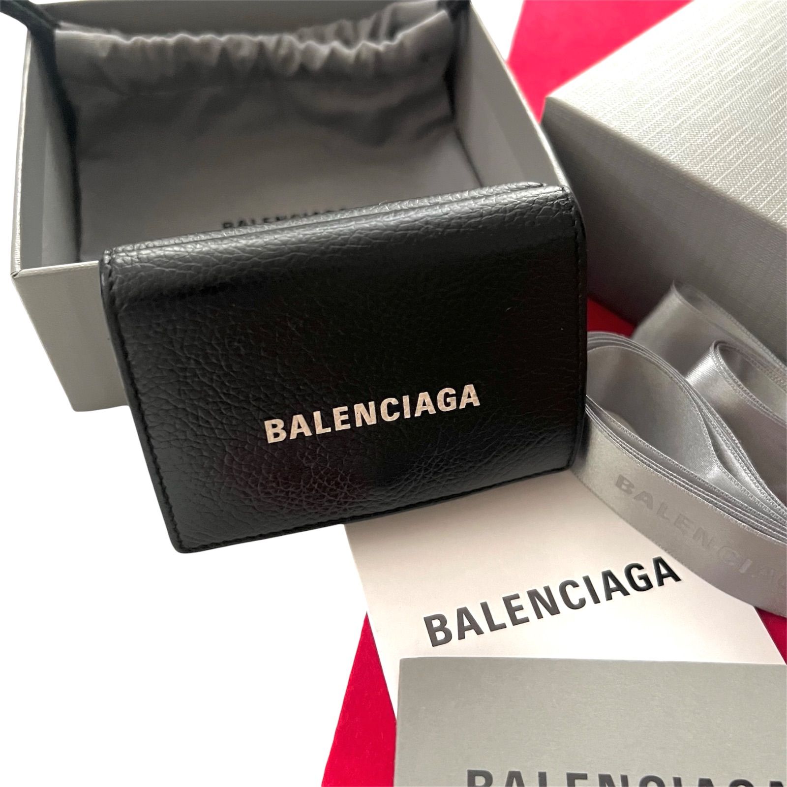 美品✨BALENCIAGAバレンシアガ財布 三つ折り 594312 カーフレザーロゴ