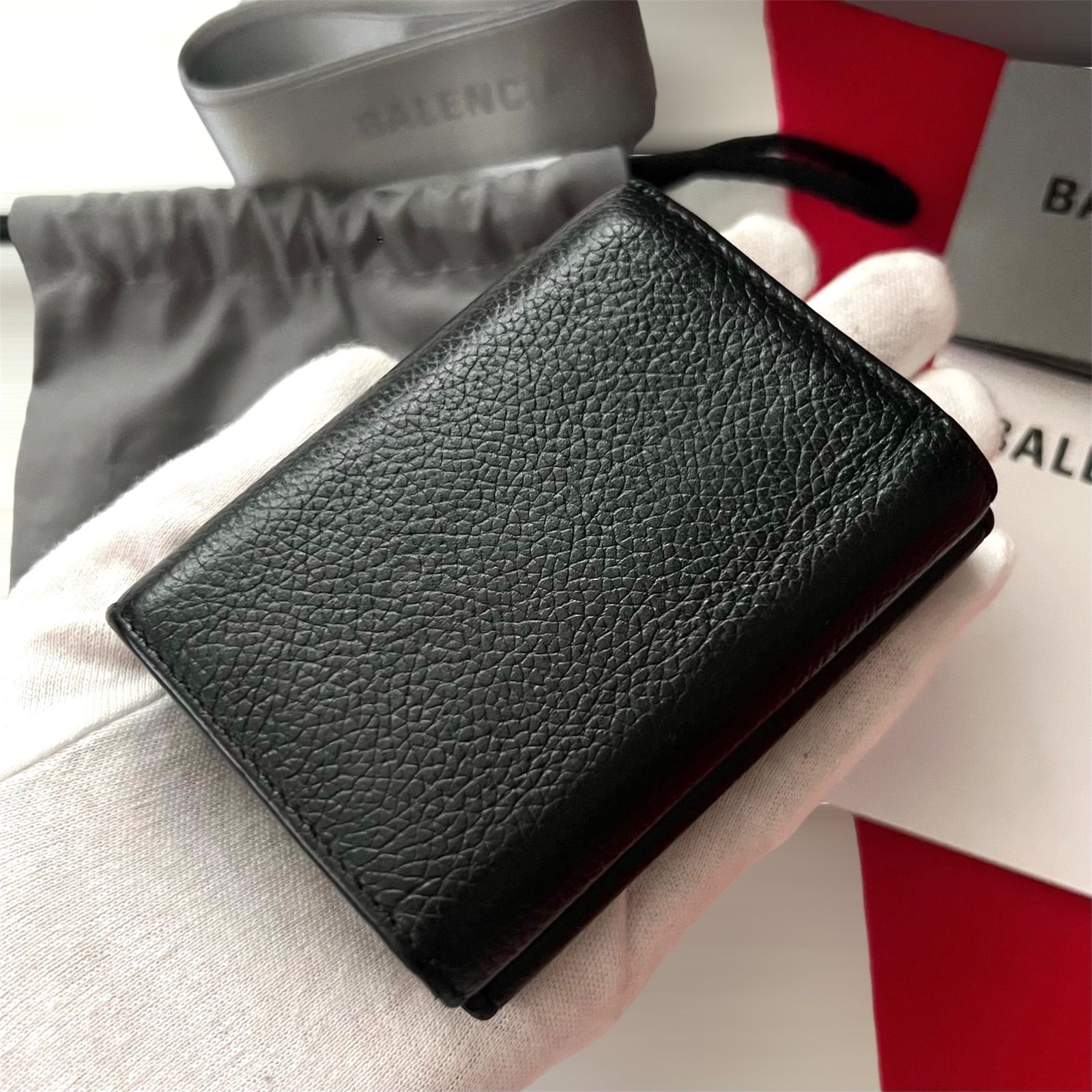 美品✨BALENCIAGAバレンシアガ財布 三つ折り 594312 カーフレザーロゴ