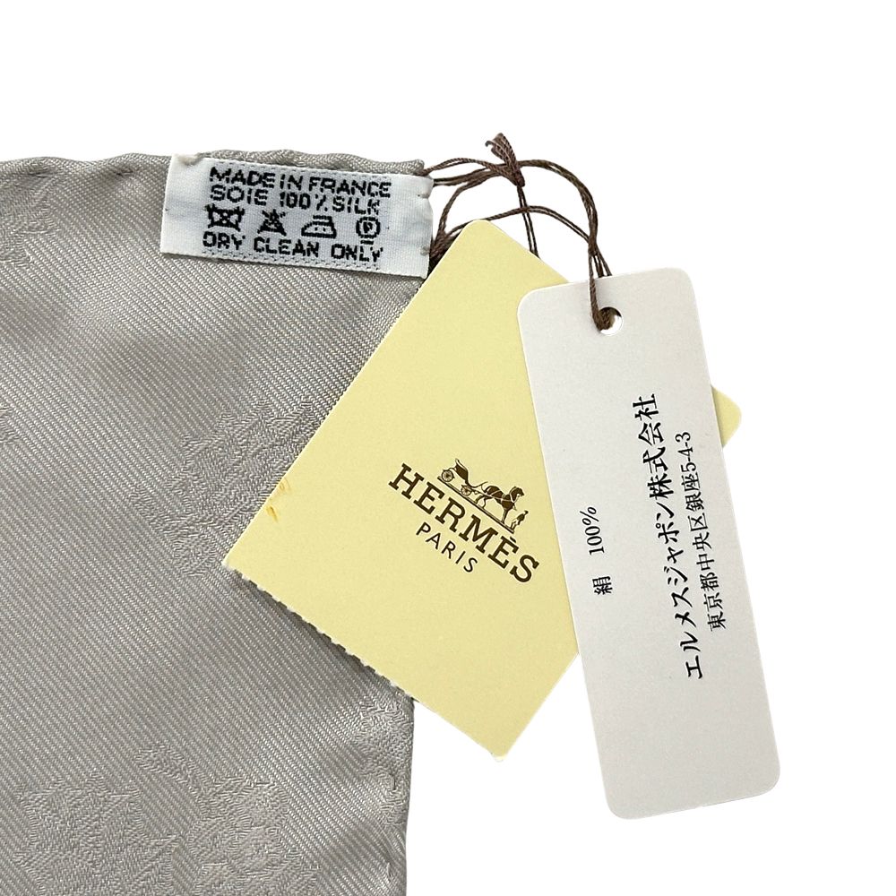 エルメス HERMES スカーフ カレ90 Neige d'Antan 去年の冬 レディース