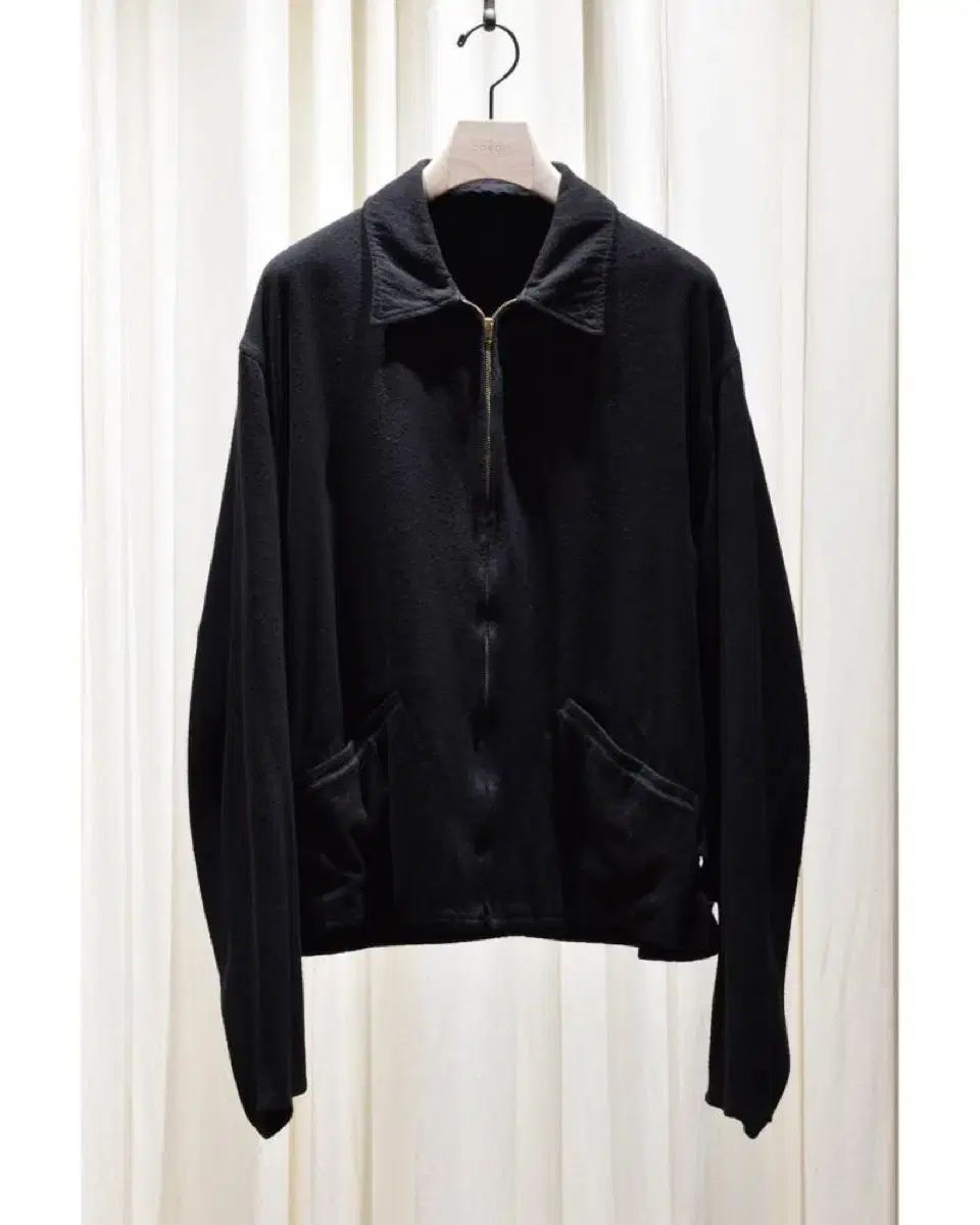 3 25ss コモリ シルクネップ ジップアップ ショートジャケット - メルカリ