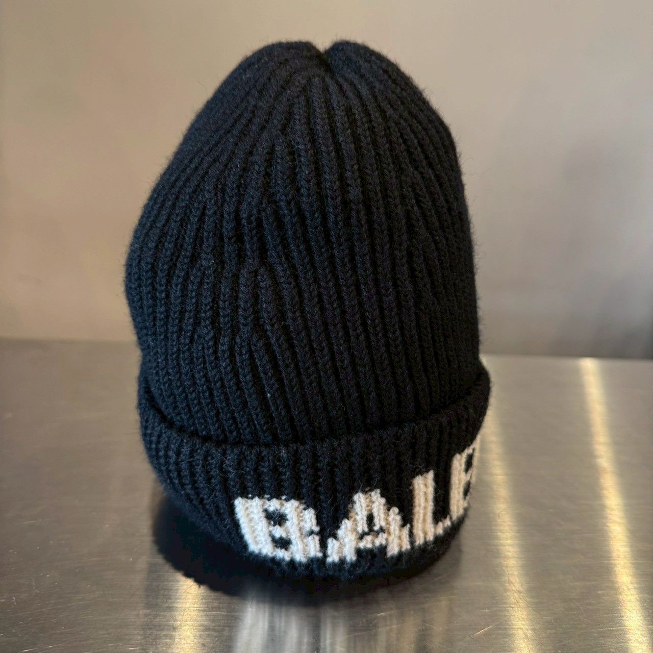 BALENCIAGA』バレンシアガ ブラックロゴジャカードビーニー - メルカリ