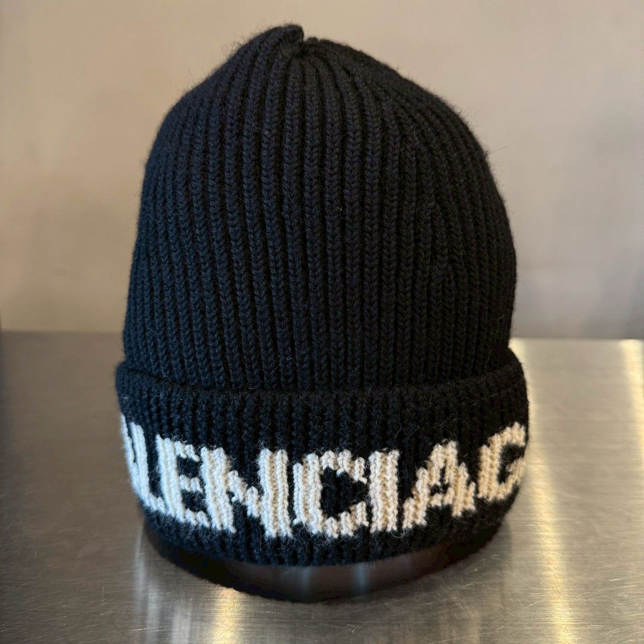 BALENCIAGA』バレンシアガ ブラックロゴジャカードビーニー - メルカリ